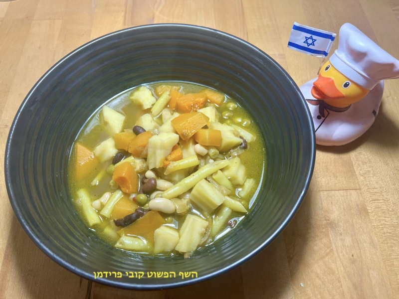 מרק אביבי דלורית תפוא וקטניות טבעוני ללא גלוטן