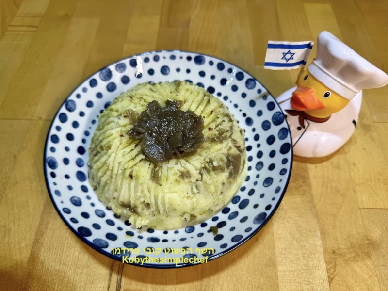 פירה תפוא עם בצל סגול מקורמל טבעוני ללא גלוטן