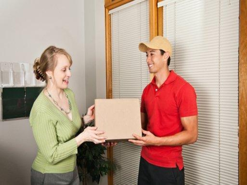 למה עסקים מפסידים לקוחות בגלל משלוחים - ואיך לבחור חברת שליחויות נכון?