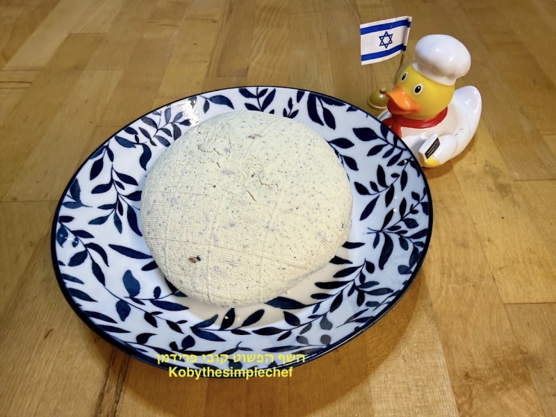 גבינת טופו מתובלת עם זעתר וצנוברים לשבועות וכל ימות השנה טבעוני ללא גלוטן