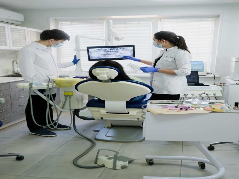 חוות דעת והמלצות על רופאי שיניים בפתח תקווה: המדריך המקוצר