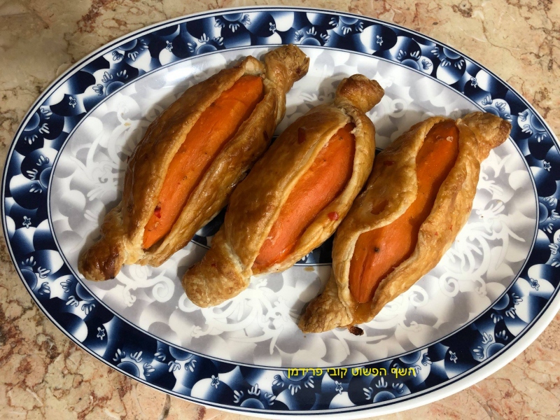 סמבומלווח מיני סוכריה במלוי בטטה וצילי מתוק