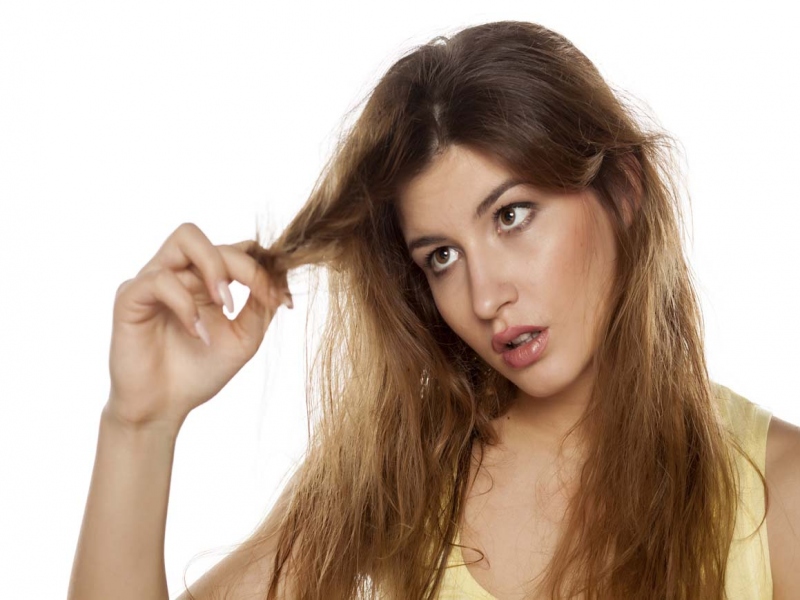 טיפול בשיער יבש - כך תחזירו ברק וחיות לשיער
