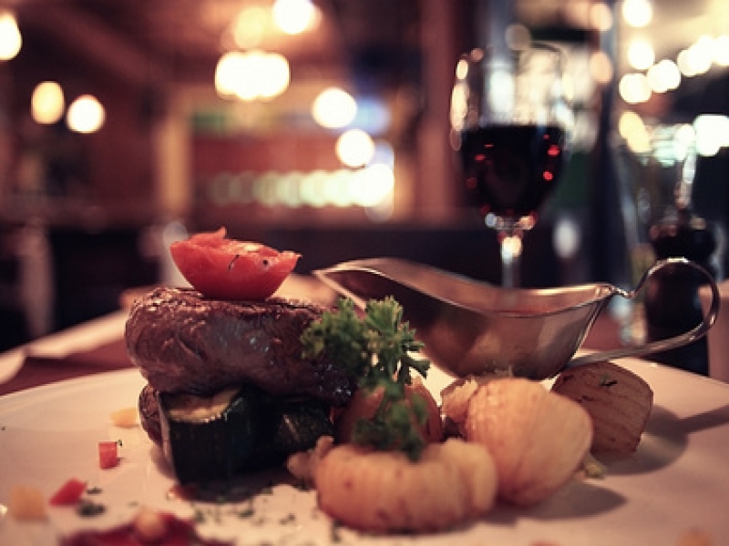 להזמין אוכל בלי לצאת מהבית