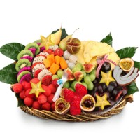 סלסלת פירות טרופית