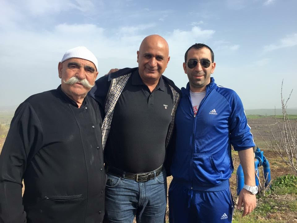 נחמיה רייבי (באמצע) - יח"צ