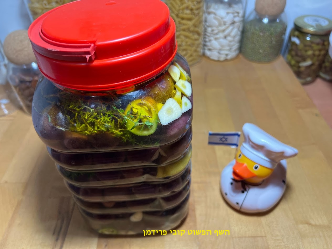 זיתי מנזלינו מובחרים שחורים כבושים דפוקים פיקנטיים זיתי מנזלינו מובחרים שחורים כבושים דפוקים פיקנטיים