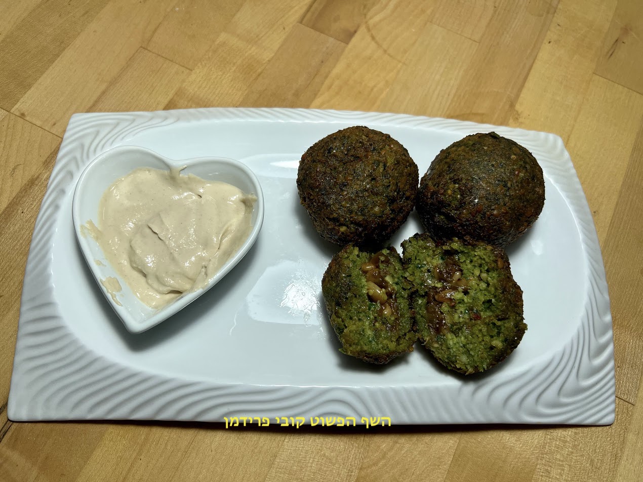 טואול ממולא בצנוברים ובצל מקורמל