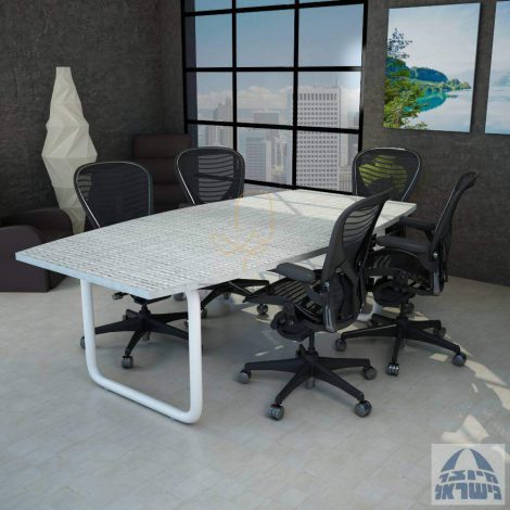 שולחן ישיבות מפואר