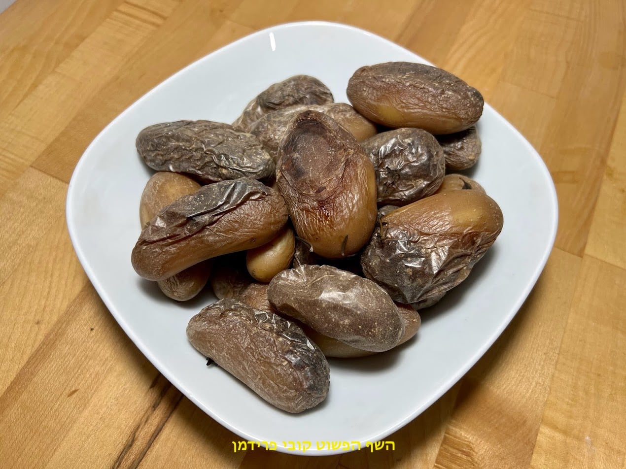 תפוא מיני גורמה בקדירת חרס בניחוח עשבי תיבול